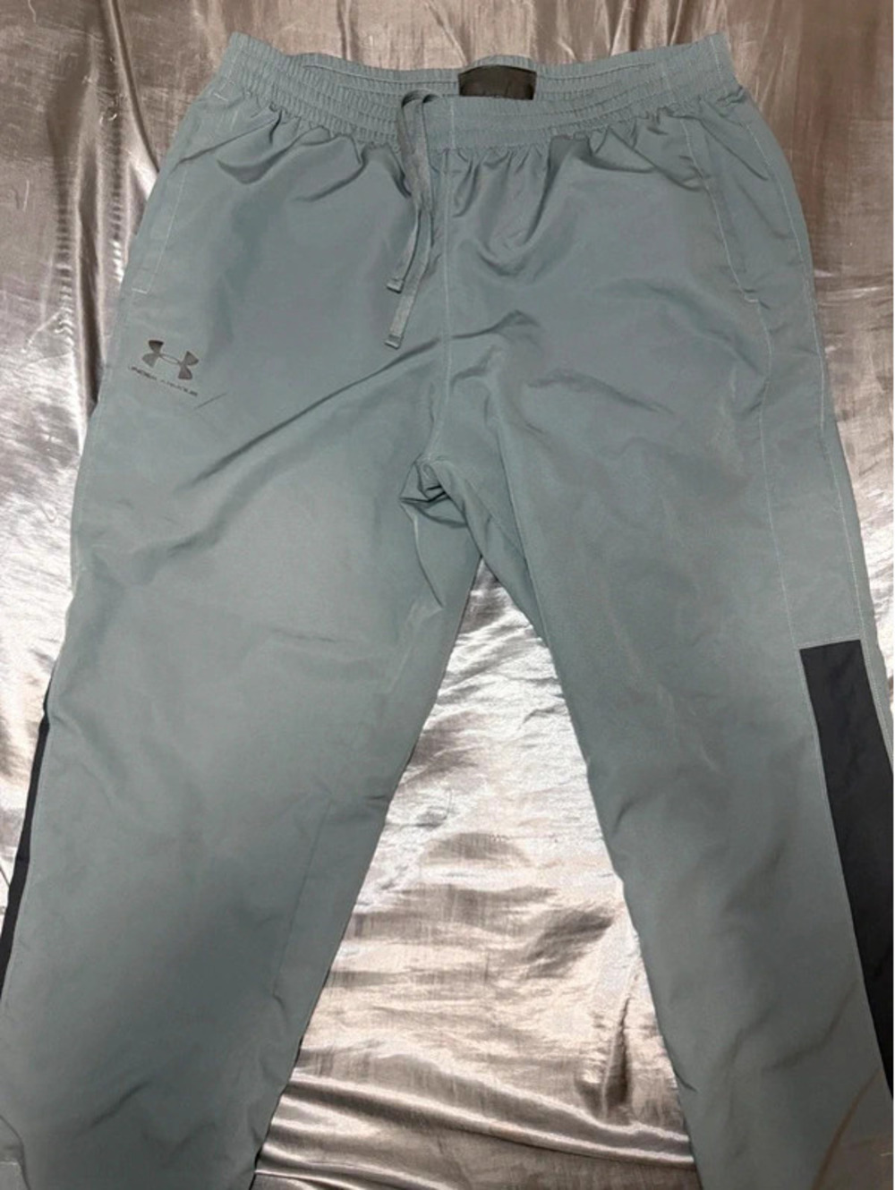 Men's Under Armour Grey Loose Fit Track Pants / Joggers - Size XL